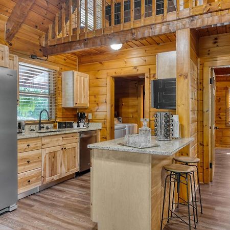 Dudley I By Avantstay Cosy Cabin W Hot Tub Incredible Views พิเจนฟอร์จ ภายนอก รูปภาพ