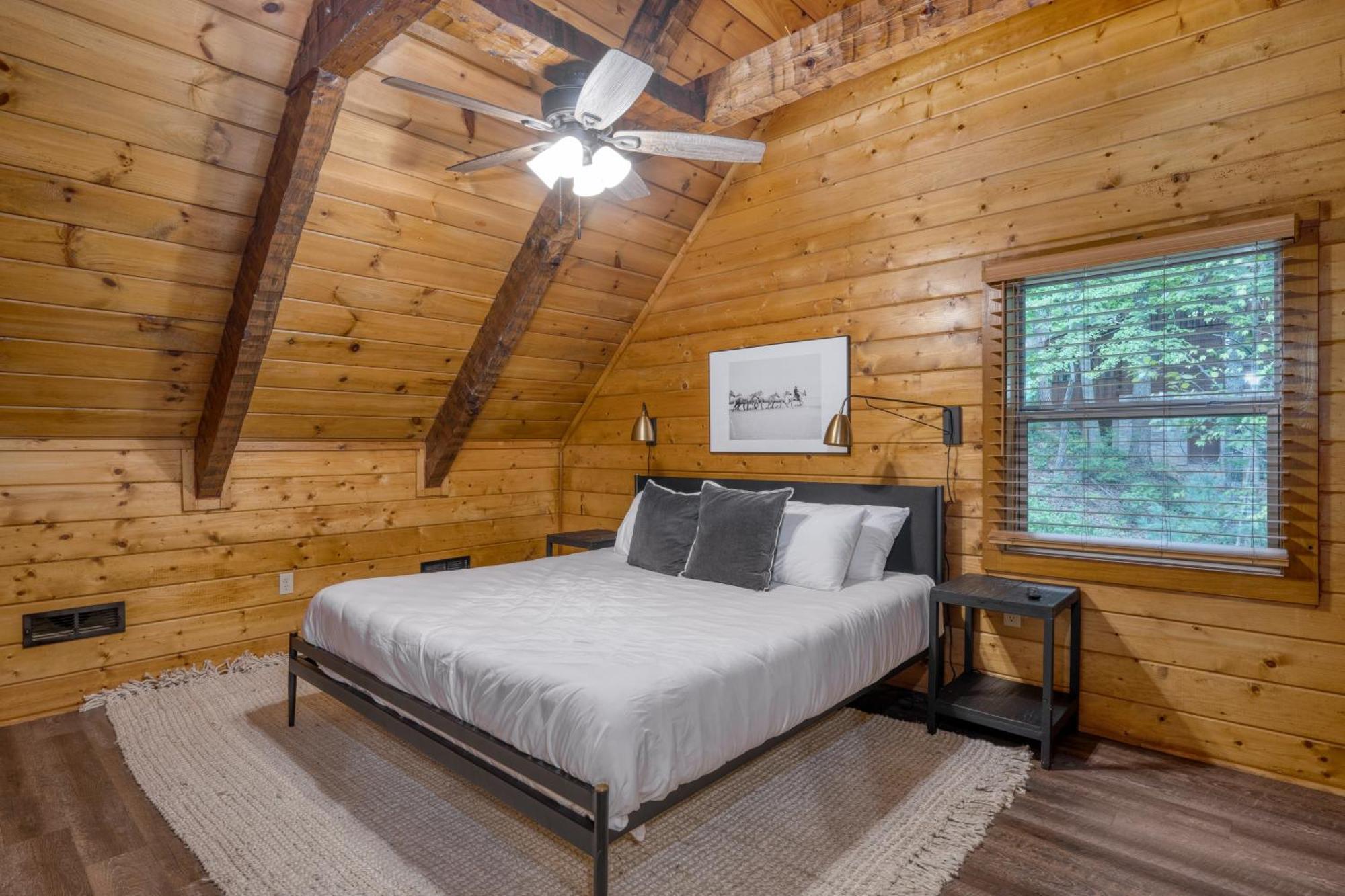 Dudley I By Avantstay Cosy Cabin W Hot Tub Incredible Views พิเจนฟอร์จ ภายนอก รูปภาพ